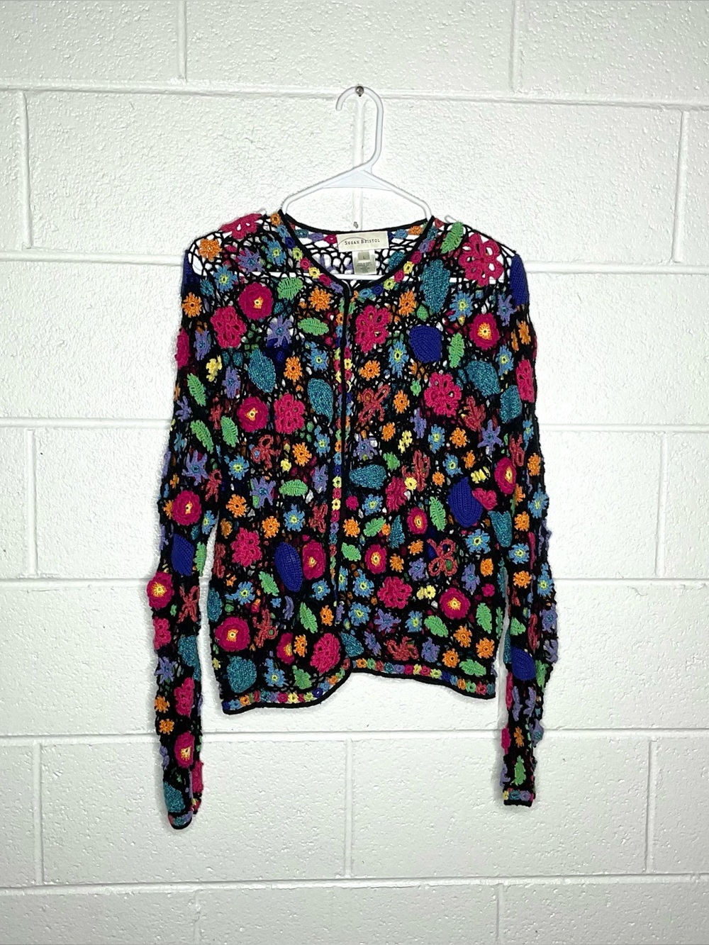 < Vintage Susan Bristol Colorful Floral Crochet Knit Cardigan Size Large >